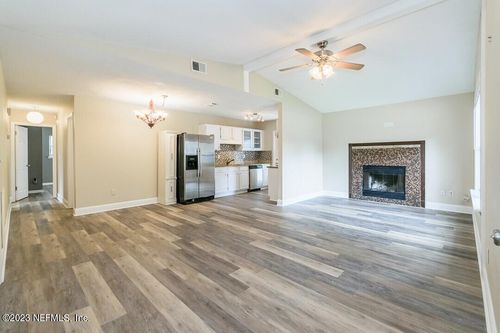 1155 19th St N, JACKSONVILLE BEACH, FL, 32250-2888 | Card Image