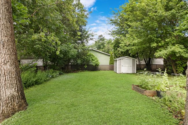 136 Burton St, House other with 4 bedrooms, 3 bathrooms and 2 parking in Grayslake IL | Image 23