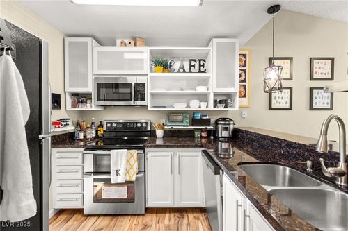 unit-229-1800 Edmond St, Las Vegas, NV, 89146-0331 | Card Image