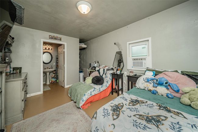 10610 Royal Adrian Dr, House other with 4 bedrooms, 3 bathrooms and null parking in Conroe TX | Image 14