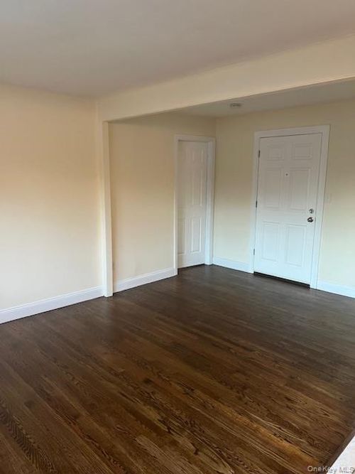 a-813 Fort Salonga Rd, Northport, NY, 11768-3186 | Card Image