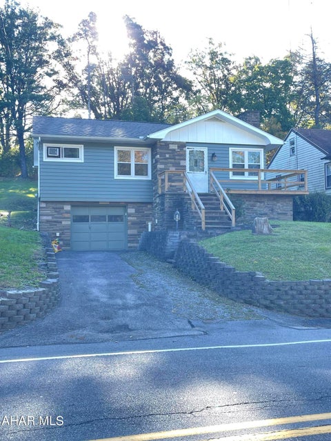 Grandview Rd, Altoona, PA 16601
