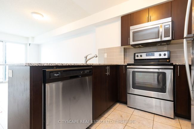 1808 - 1410 Dupont St, Condo with 1 bedrooms, 1 bathrooms and 1 parking in Toronto ON | Image 4