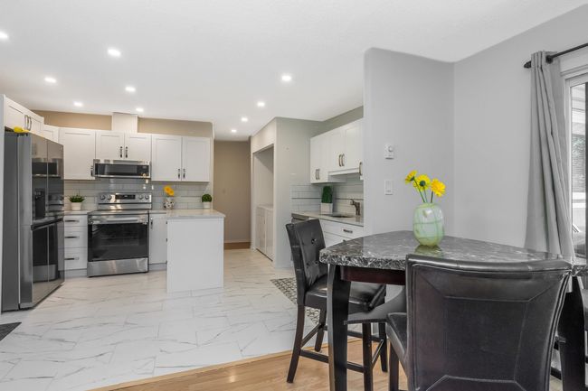 201 - 27411 28 Ave, Townhouse with 2 bedrooms, 1 bathrooms and 1 parking in Aldergrove BC | Image 7