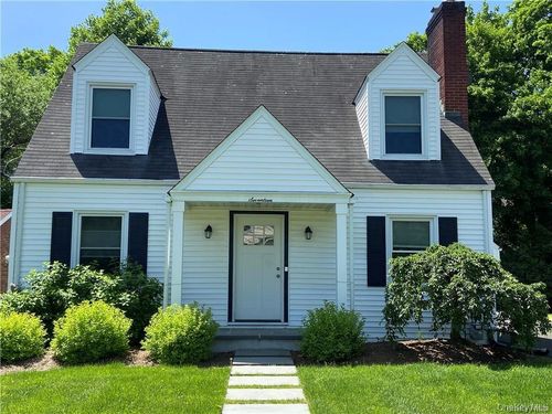 b-17 Harriman Ave, Sloatsburg, NY, 10974-2628 | Card Image