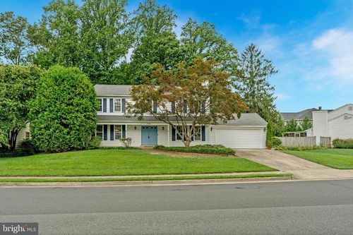 5216 Dunleigh Dr, BURKE, VA, 22015-1644 | Card Image