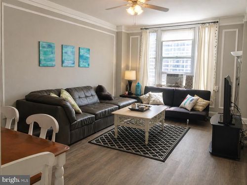 804-2031 Locust St, PHILADELPHIA, PA, 19103-5610 | Card Image