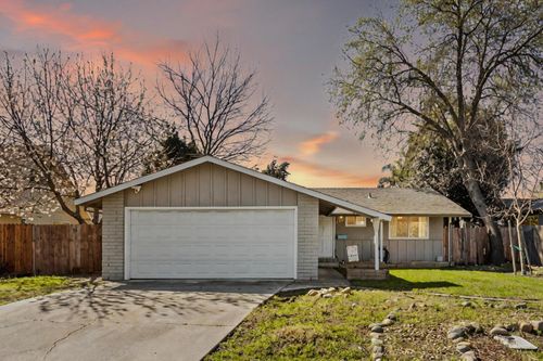 424 Delta Drive, Woodland, CA, 95695 | Card Image