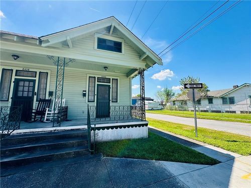 8440 Belfast St, New Orleans, LA, 70118-3136 | Card Image