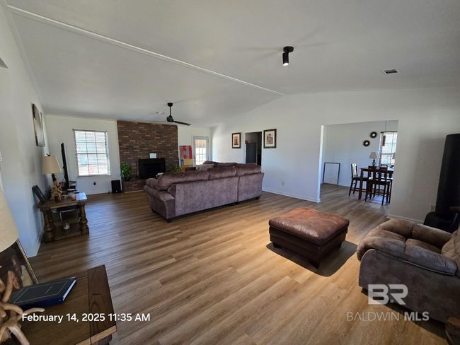 Living Room | Image 8