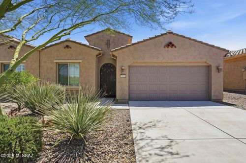 1814 E Barn Swallow Ln, Green Valley, AZ, 85614-5877 | Card Image