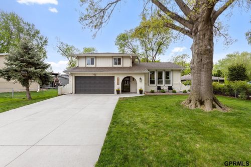 12063 Locust Street, Omaha, NE, 68164 | Card Image