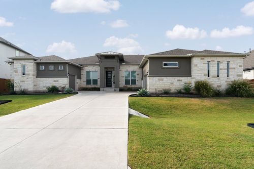 235 Peakside Cir, Dripping Springs, TX, 78620-2051 | Card Image