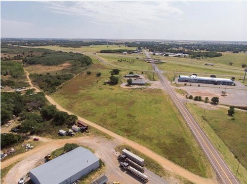 1116 N Sheb Wooley Ave, Erick, OK, 73645-4207 | Card Image