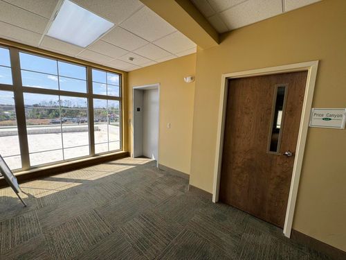 4-100 London Mountain View Dr, London, KY, 40741-6668 | Card Image