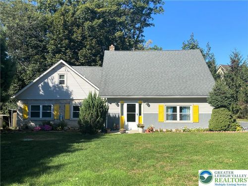 5821 Daniel St, Allentown, PA, 18104-9501 | Card Image