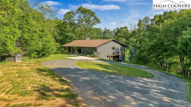 C - 3369 Cox Rd, House other with 2 bedrooms, 3 bathrooms and null parking in West Jefferson NC | Image 45