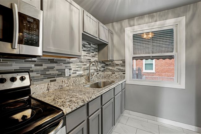 2640 Westbrook Dr, House other with 2 bedrooms, 1 bathrooms and 8 parking in Franklin Park IL | Image 9