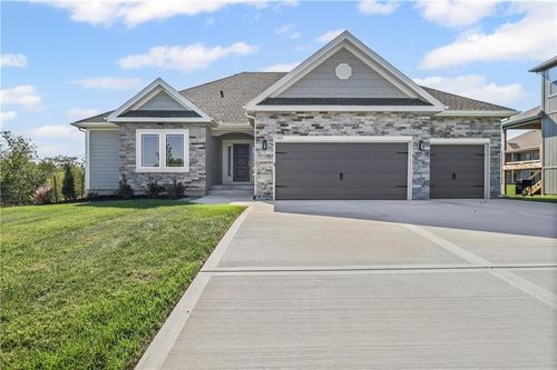 7009 Ne 102nd Ct, Kansas City, MO, 64156-3134 | Card Image