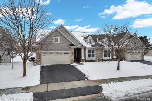 285 Stony Lake Dr, Oxford, MI, 48371-6740 | Card Image