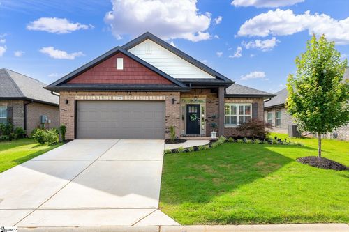 4 Woodcross Dr, Simpsonville, SC, 29681-7176 | Card Image