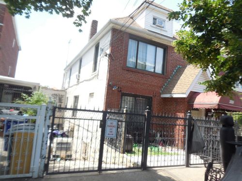 555 Taylor Ave, Bronx, NY, 10473-3621 | Card Image