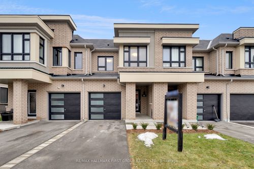 40 Caspian Sq, Bowmanville, ON, L1C7G3 | Card Image