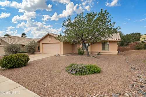 1679 W Camino Acierto, Sahuarita, AZ, 85629 | Card Image