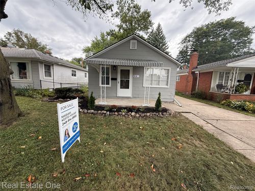 3936 Weddell St, Dearborn Heights, MI, 48125-3028 | Card Image