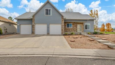 3250 Wheat Grass, House other with 3 bedrooms, 3 bathrooms and null parking in Montrose CO | Image 1