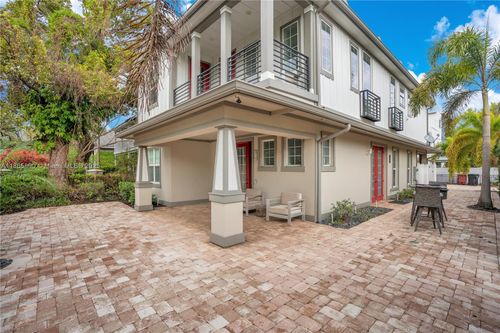555 Peachtree Rd, Orlando, FL, 32804-6816 | Card Image