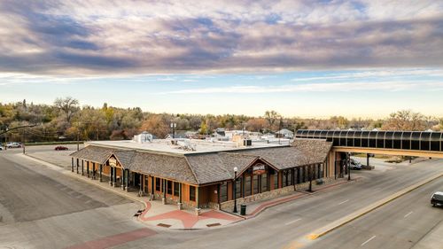 612 N Main St, Sheridan, WY, 82801-3633 | Card Image