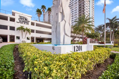 2509s-1201 S Ocean Dr, Hollywood, FL, 33019-2240 | Card Image