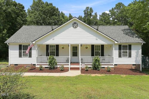 215 Nelson Ct, Clayton, NC, 27520-4018 | Card Image