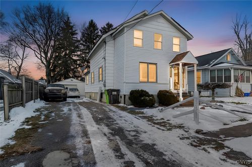 104 Garden City Dr, Syracuse, NY, 13211-1410 | Card Image