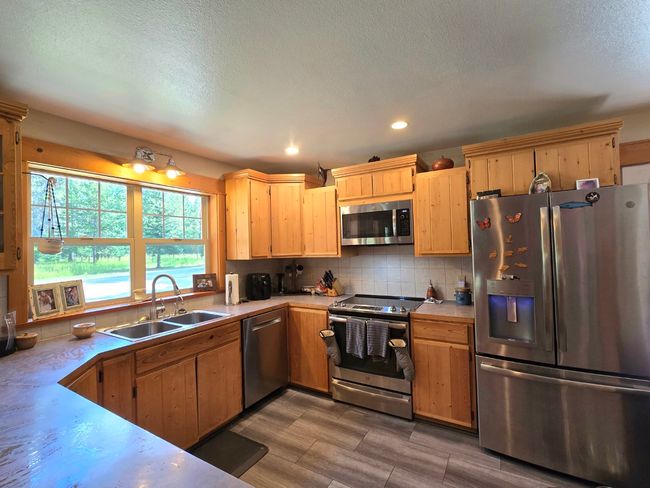 22 Pinewoods Dr, House other with 2 bedrooms, 2 bathrooms and null parking in Trout Creek MT | Image 10