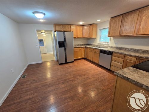 302 S 8th Street E, Baker, MT, 59313 | Card Image