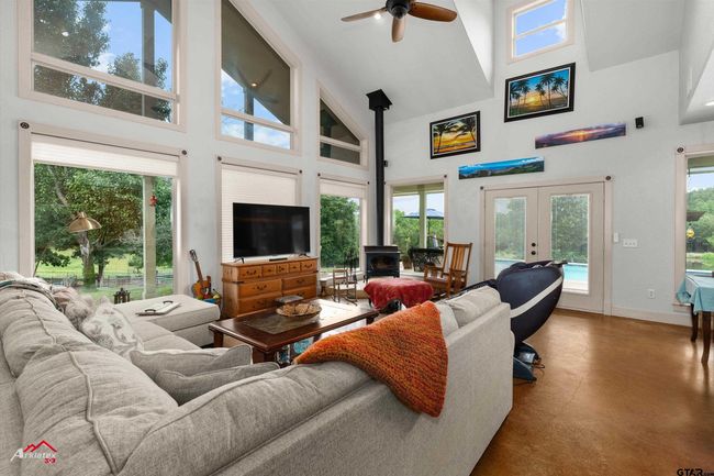 140 County Road 2242, House other with 3 bedrooms, 3 bathrooms and null parking in Daingerfield TX | Image 11