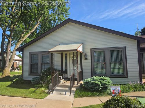 40318 Newport Dr, Plymouth, MI, 48170-4736 | Card Image