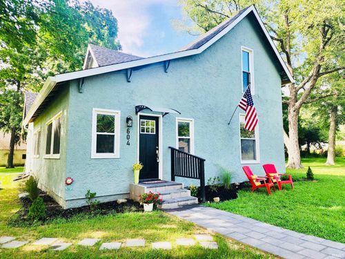 604 W Franklin St, Colfax, IN, 46035-9148 | Card Image