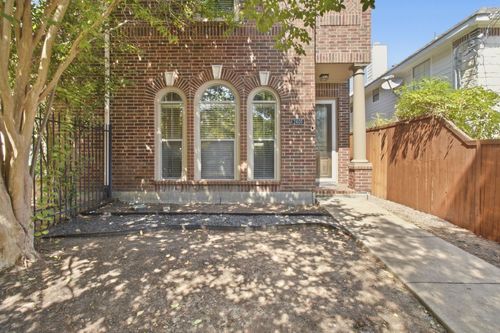 2407 Knight St, Dallas, TX, 75219-3235 | Card Image