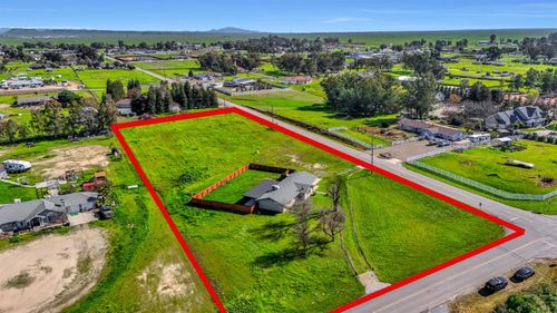 37055 Avenue 17 1/2, Madera, CA, 93636-8278 | Card Image