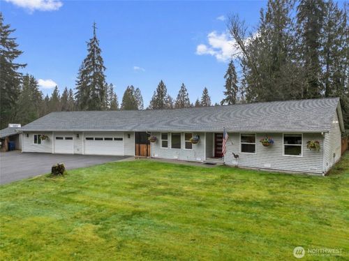 2717 Stanwood Bryant Rd, Arlington, WA, 98223-7339 | Card Image