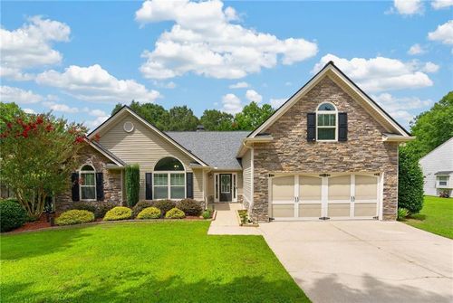 19 Elk Dr, Temple, GA, 30179-2324 | Card Image