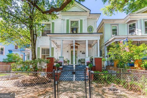 211 W 34th St, Savannah, GA, 31401-7414 | Card Image