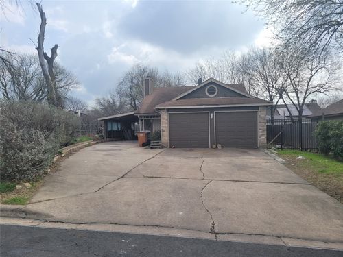 4711 Creek Bend Dr, Austin, TX, 78744-5118 | Card Image