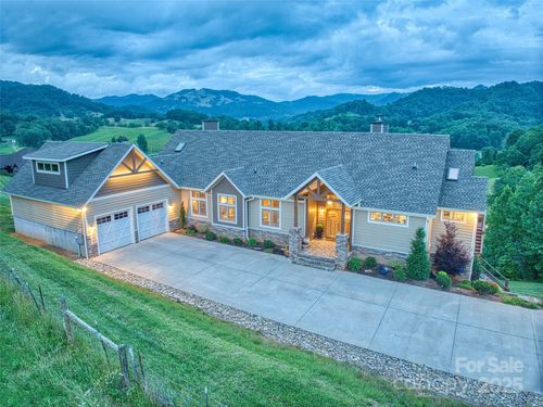 164 Flowing Hills Dr, Clyde, NC, 28721-0388 | Card Image