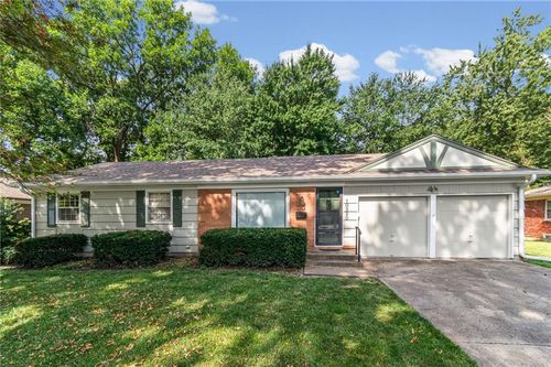 10330 Dearborn Dr, Overland Park, KS, 66207-3806 | Card Image