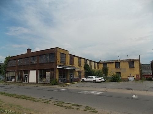 320 N 5th St, Steubenville, OH, 43952-2016 | Card Image