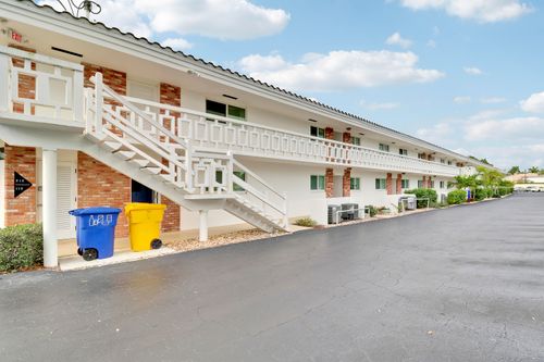 212-331 Tequesta Dr, Tequesta, FL, 33469-3093 | Card Image